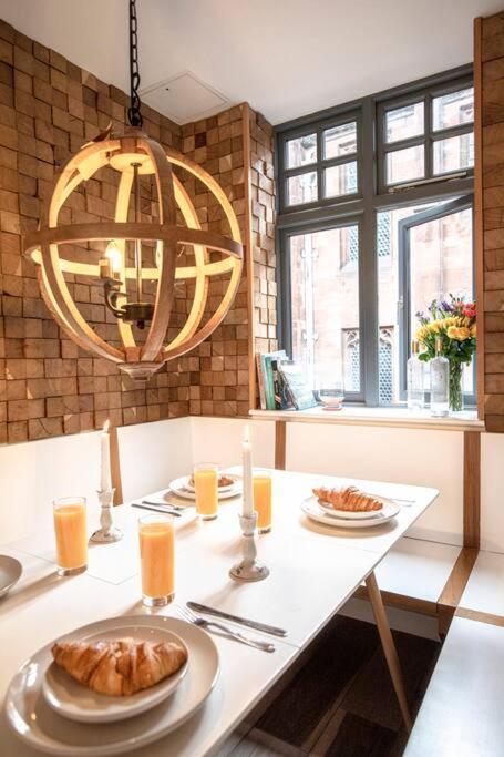 City Superhost: Luxury Deansgate Townhouse Manchester Exterior photo